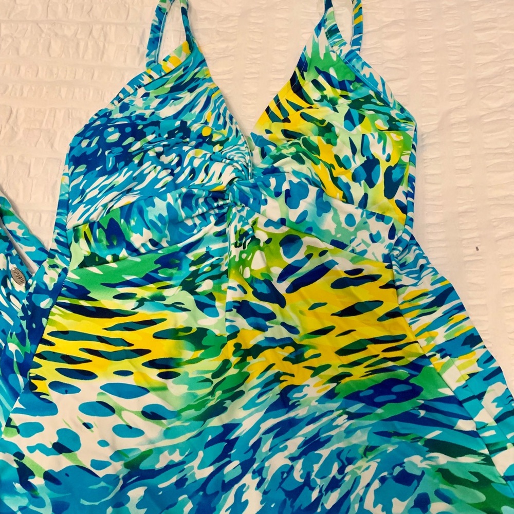 SUNSETS hidden underwire twist tankini 32D